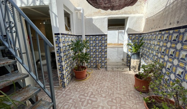 Återförsäljning - Town House -
Jacarilla - Inland