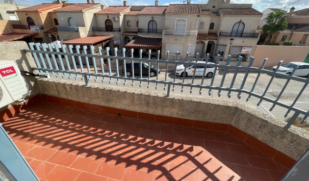 Återförsäljning - Town House -
Jacarilla - Inland