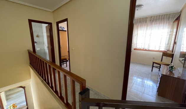 Återförsäljning - Town House -
Jacarilla - Inland