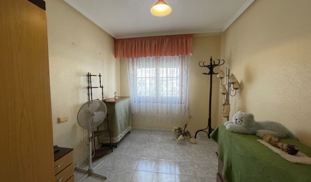 Återförsäljning - Town House -
Jacarilla - Inland