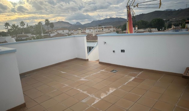 Brukt - Villa -
Hondón de las Nieves - Inland