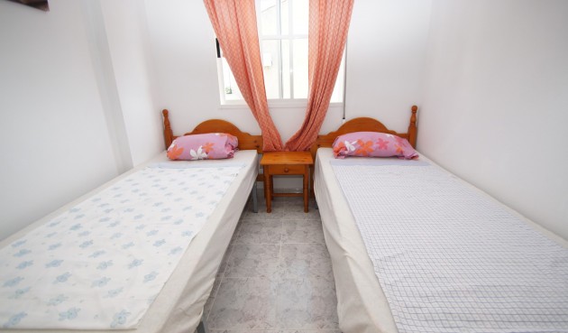 Brukt - Bungalow -
Orihuela Costa - Costa Blanca