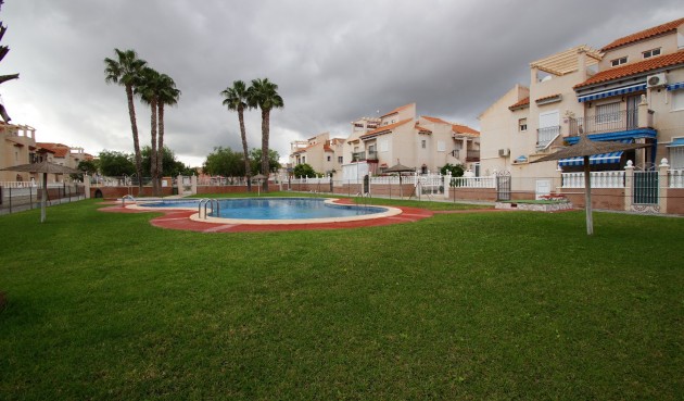 Brukt - Bungalow -
Orihuela Costa - Costa Blanca