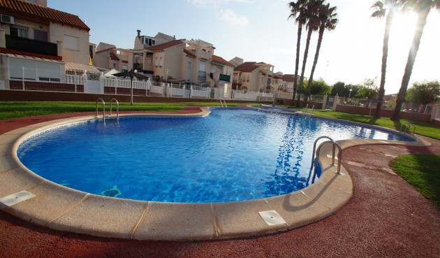 Brukt - Bungalow -
Orihuela Costa - Costa Blanca