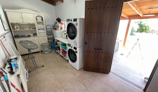 Resale - Villa -
Daya Nueva - Costa Blanca