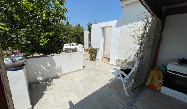 Resale - Villa -
Daya Nueva - Costa Blanca