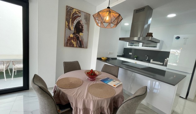 Återförsäljning - Villa -
Benijofar - Costa Blanca