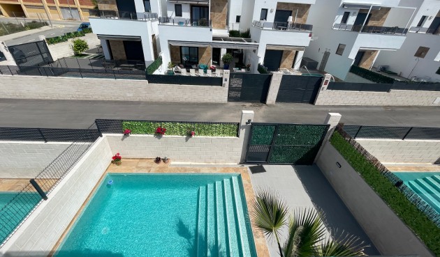 Återförsäljning - Villa -
Benijofar - Costa Blanca