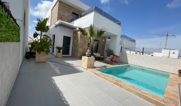 Återförsäljning - Villa -
Benijofar - Costa Blanca