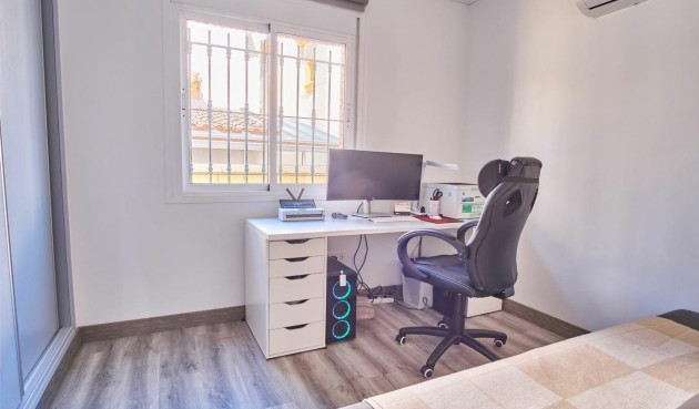 Brukt - Villa -
Los Montesinos - Costa Blanca