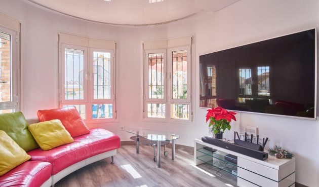 Brukt - Villa -
Los Montesinos - Costa Blanca