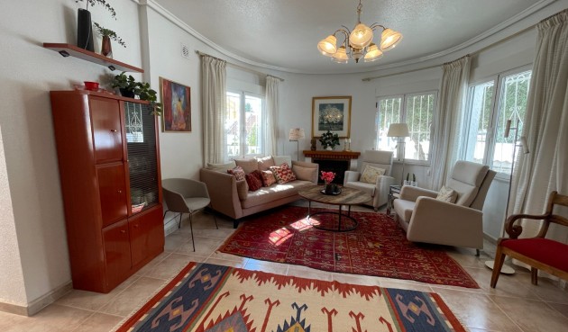 Brukt - Villa -
Ciudad Quesada - Costa Blanca