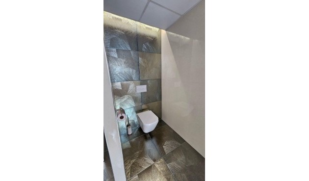 Återförsäljning - Villa -
Orihuela - Inland