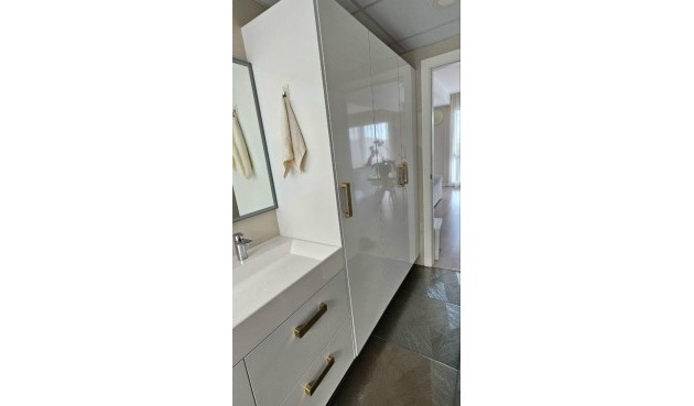 Återförsäljning - Villa -
Orihuela - Inland