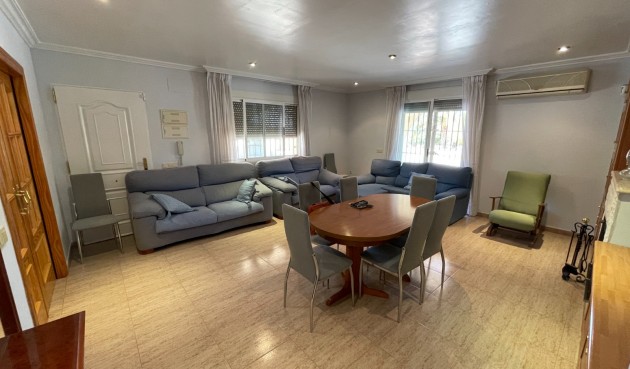 Brukt - Villa -
Crevillent - Inland