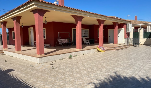 Brukt - Villa -
Albatera - Inland