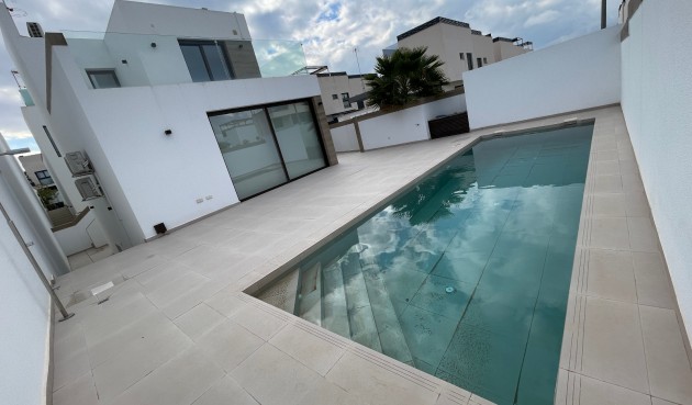 Resale - Villa -
Benijofar - Costa Blanca