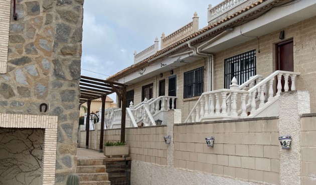 Brukt - Bungalow -
La Mata - Costa Blanca