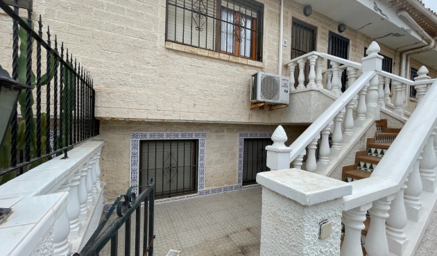 Brukt - Bungalow -
La Mata - Costa Blanca