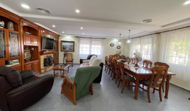 Brukt - Villa -
Orihuela Costa - Costa Blanca