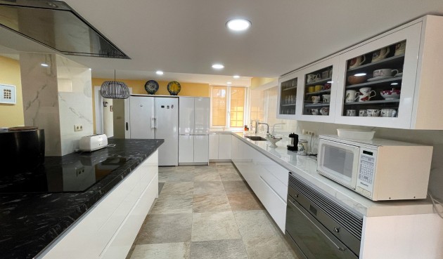 Brukt - Villa -
Orihuela Costa - Costa Blanca