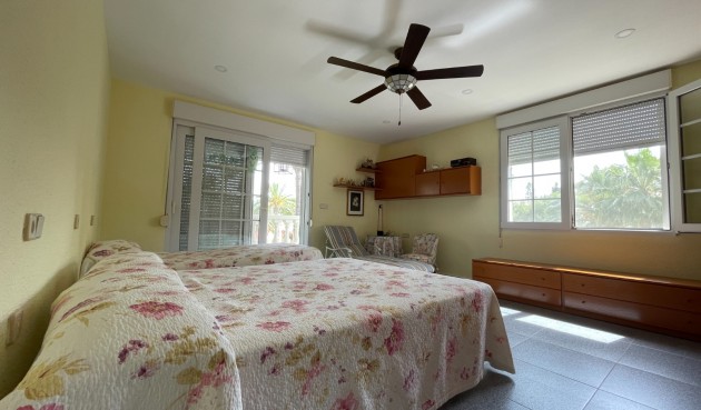 Brukt - Villa -
Orihuela Costa - Costa Blanca