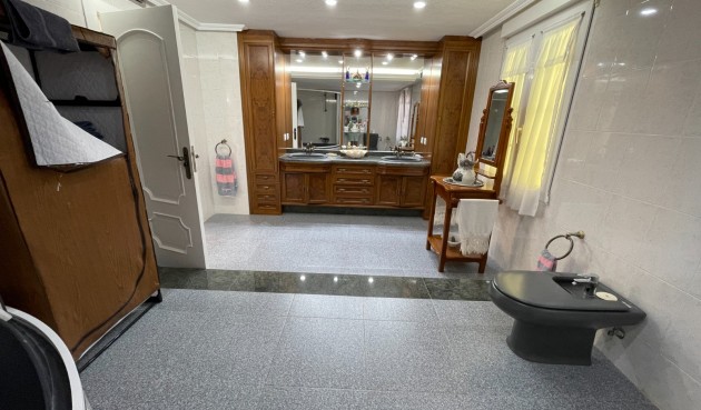 Brukt - Villa -
Orihuela Costa - Costa Blanca