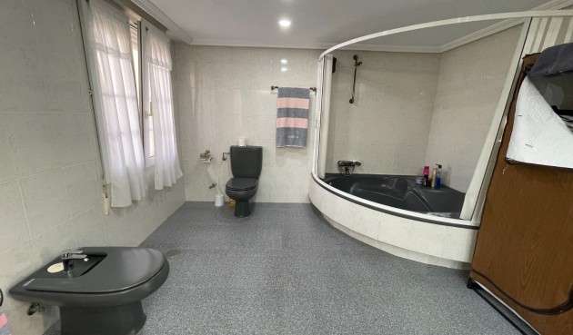 Brukt - Villa -
Orihuela Costa - Costa Blanca