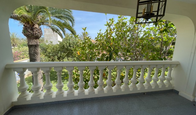 Brukt - Villa -
Orihuela Costa - Costa Blanca