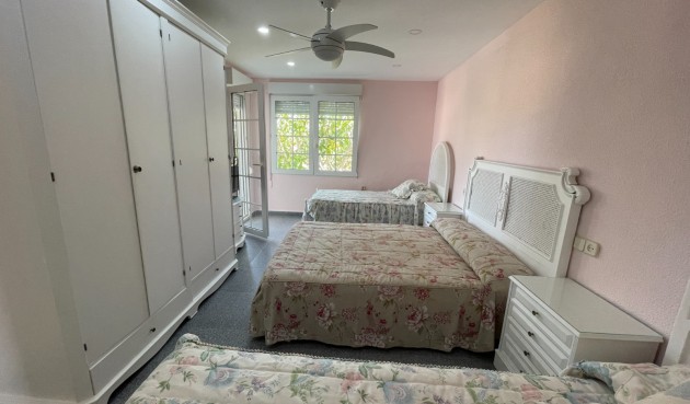 Brukt - Villa -
Orihuela Costa - Costa Blanca