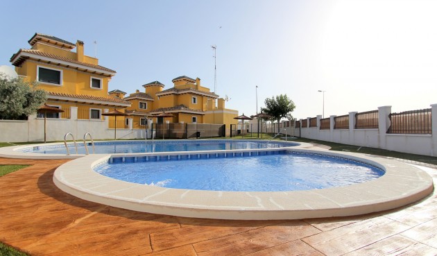 Brukt - Villa -
Ciudad Quesada - Costa Blanca