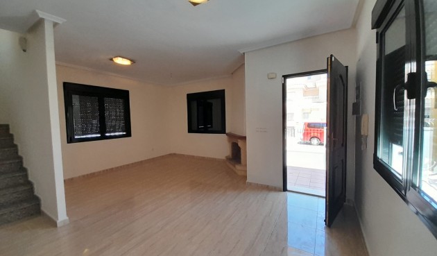 Brukt - Villa -
Ciudad Quesada - Costa Blanca