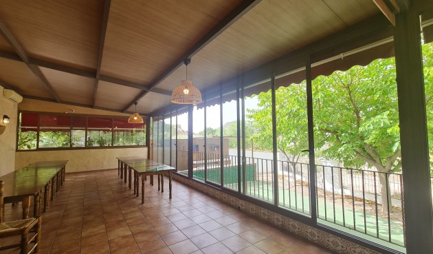 Brukt - Villa -
Petrer - Inland