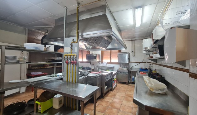 Brukt - Villa -
Petrer - Inland