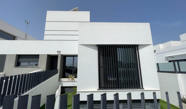 Reventa - Town House -
Dolores - Costa Blanca