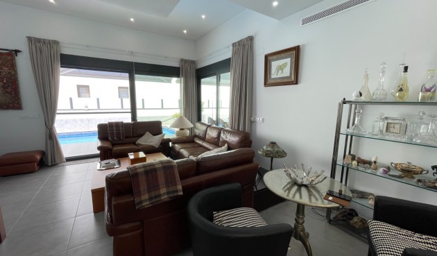 Reventa - Town House -
Dolores - Costa Blanca