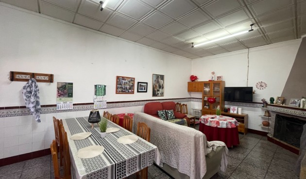 Brukt - Villa -
San Miguel de Salinas - Inland