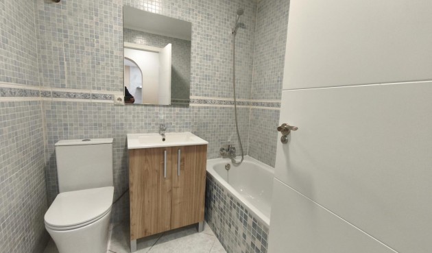 Brukt - Bungalow -
Torrevieja - La Siesta - El Salado - Torreta