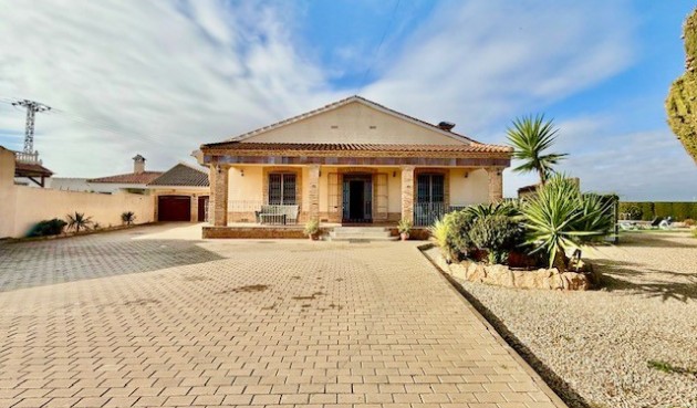 Brukt - Villa -
Avileses - Inland