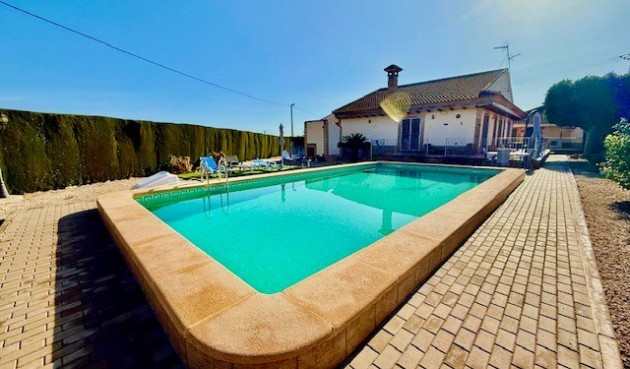 Brukt - Villa -
Avileses - Inland