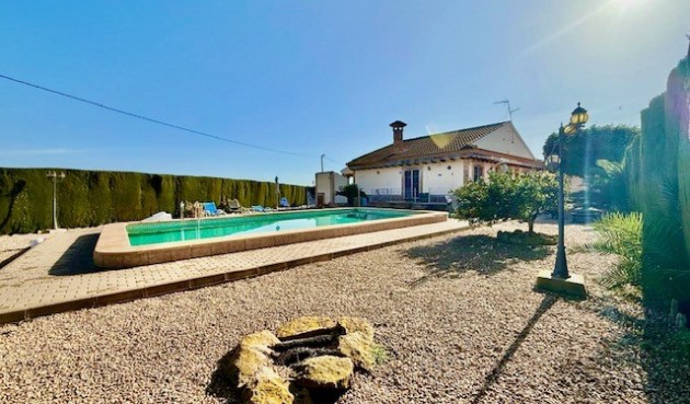 Brukt - Villa -
Avileses - Inland