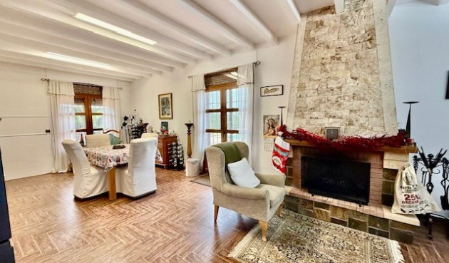 Brukt - Villa -
Avileses - Inland