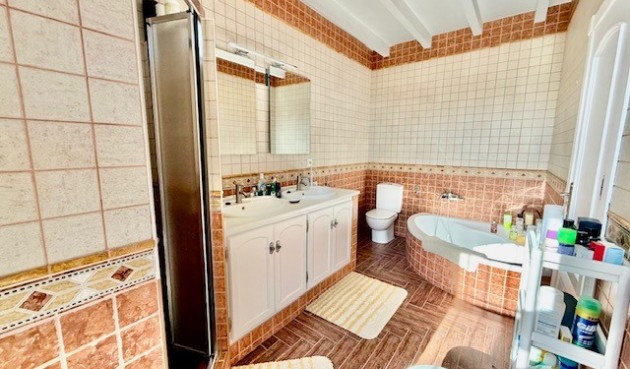 Brukt - Villa -
Avileses - Inland