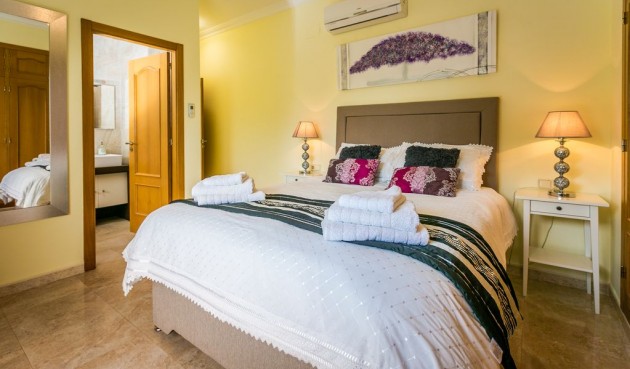 Brukt - Villa -
Jávea - Costa Blanca