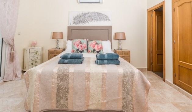 Brukt - Villa -
Jávea - Costa Blanca