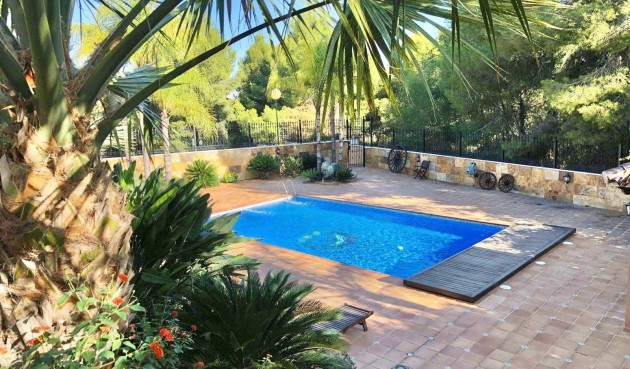Resale - Villa -
El Palmar