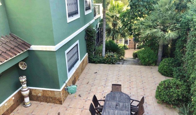 Resale - Villa -
El Palmar