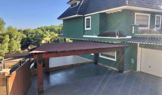 Resale - Villa -
El Palmar