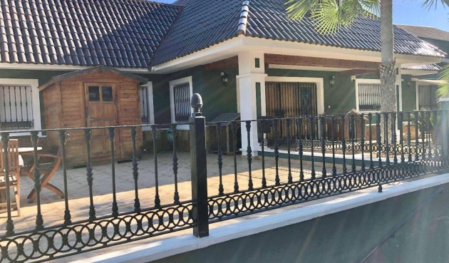 Resale - Villa -
El Palmar