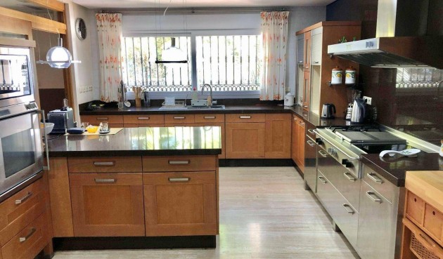 Resale - Villa -
El Palmar